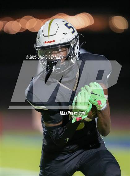 Thumbnail 1 in Chaparral @ Apollo photogallery.