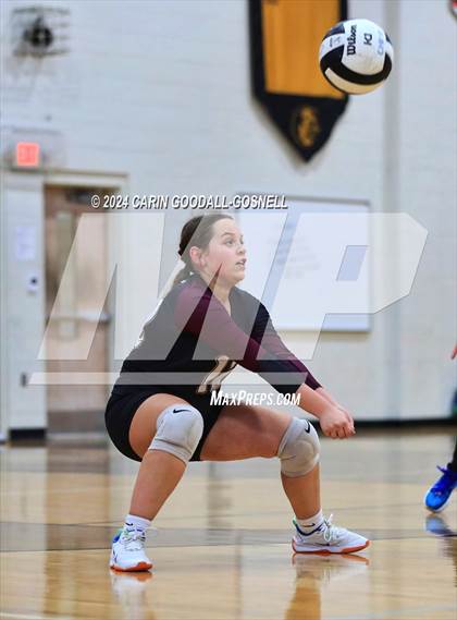 Thumbnail 2 in Dixon @ Croatan photogallery.