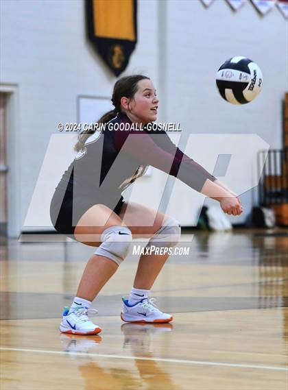 Thumbnail 2 in Dixon @ Croatan photogallery.