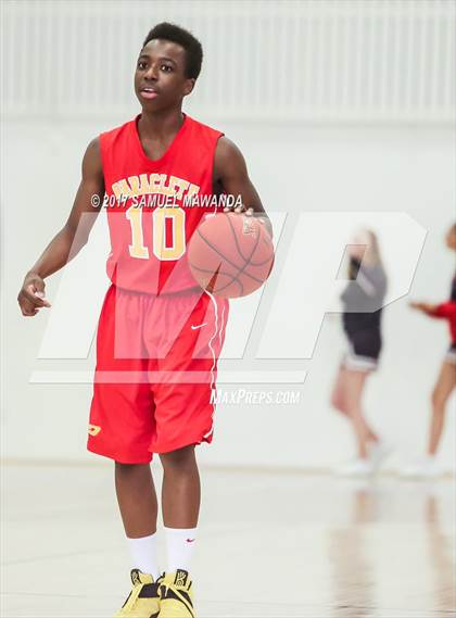 Thumbnail 1 in Brentwood School vs Paraclete photogallery.