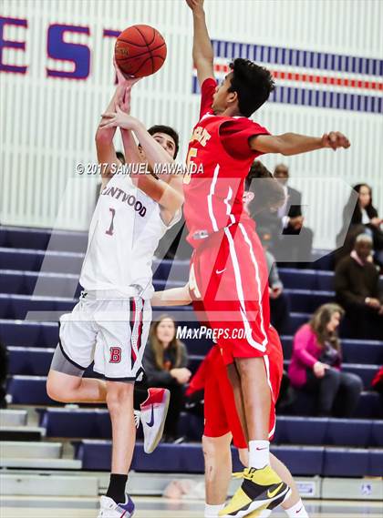 Thumbnail 2 in Brentwood School vs Paraclete photogallery.