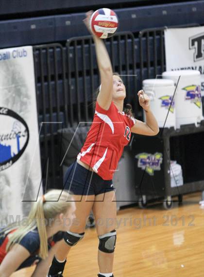 Thumbnail 2 in Creekview vs. Allen @ Allen's (Texas Open) photogallery.