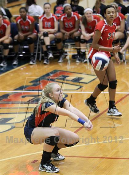 Thumbnail 1 in Creekview vs. Allen @ Allen's (Texas Open) photogallery.