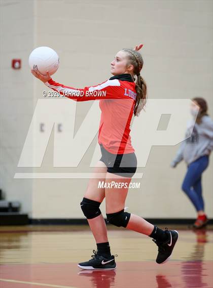 Thumbnail 3 in Bridge City vs. Lumberton photogallery.
