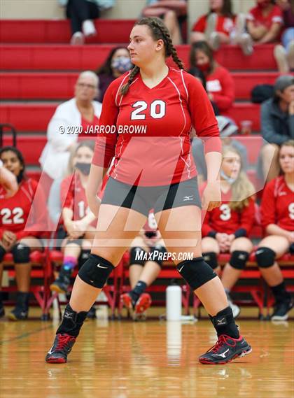 Thumbnail 1 in Bridge City vs. Lumberton photogallery.