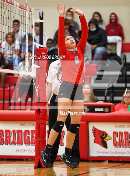 Thumbnail 2 in Bridge City vs. Lumberton photogallery.