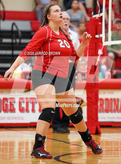 Thumbnail 3 in Bridge City vs. Lumberton photogallery.