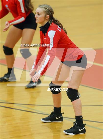Thumbnail 3 in Bridge City vs. Lumberton photogallery.