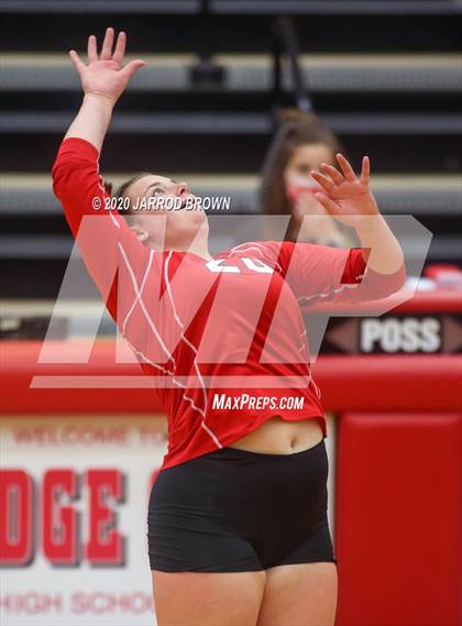 Thumbnail 1 in Bridge City vs. Lumberton photogallery.