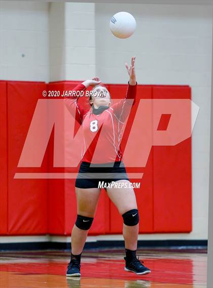 Thumbnail 1 in Bridge City vs. Lumberton photogallery.