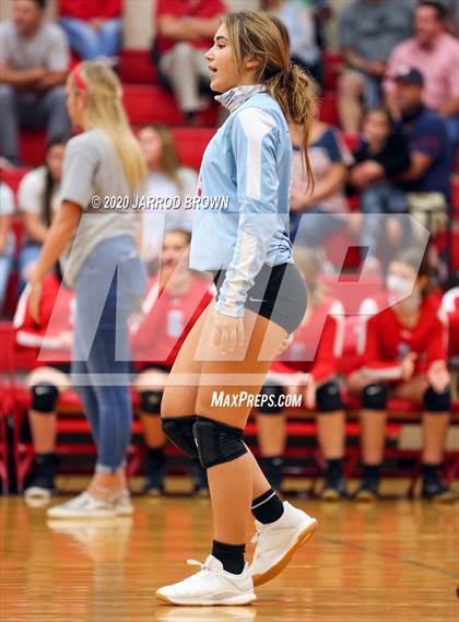 Thumbnail 3 in Bridge City vs. Lumberton photogallery.
