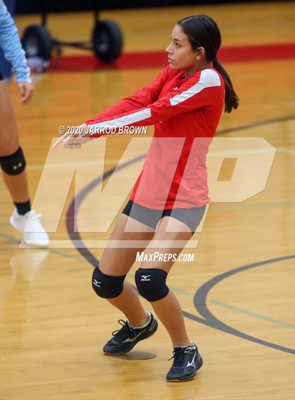 Thumbnail 2 in Bridge City vs. Lumberton photogallery.