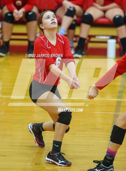 Thumbnail 1 in Bridge City vs. Lumberton photogallery.