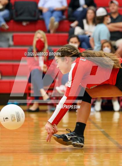 Thumbnail 3 in Bridge City vs. Lumberton photogallery.