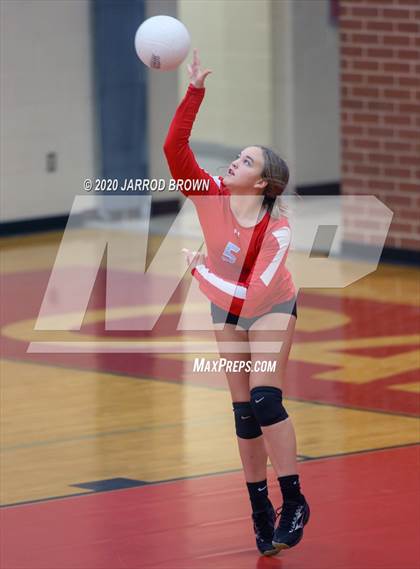 Thumbnail 1 in Bridge City vs. Lumberton photogallery.