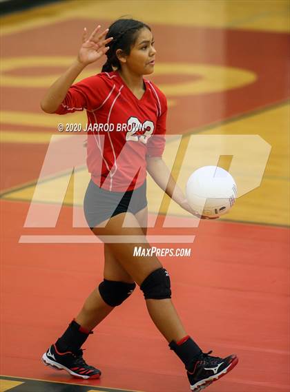 Thumbnail 1 in Bridge City vs. Lumberton photogallery.