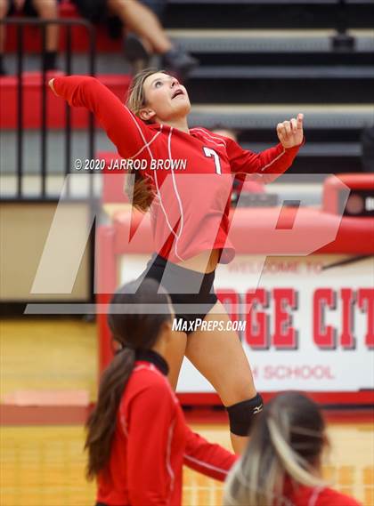 Thumbnail 3 in Bridge City vs. Lumberton photogallery.