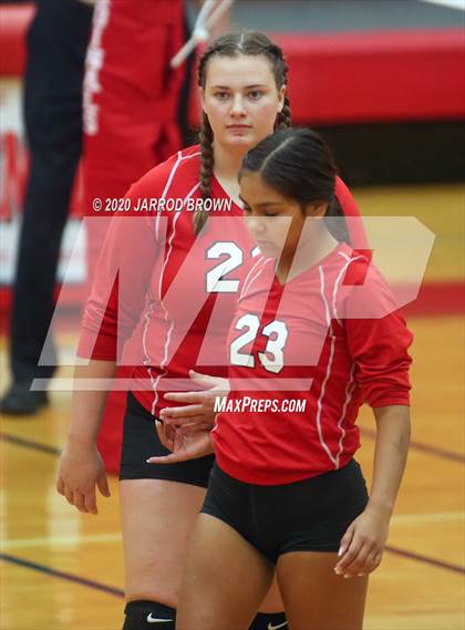 Thumbnail 2 in Bridge City vs. Lumberton photogallery.