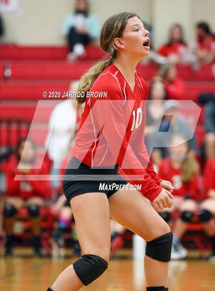Thumbnail 1 in Bridge City vs. Lumberton photogallery.