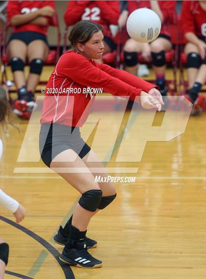 Thumbnail 2 in Bridge City vs. Lumberton photogallery.