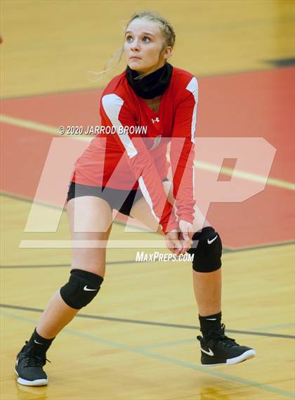 Thumbnail 1 in Bridge City vs. Lumberton photogallery.