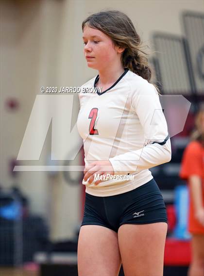 Thumbnail 1 in Bridge City vs. Lumberton photogallery.