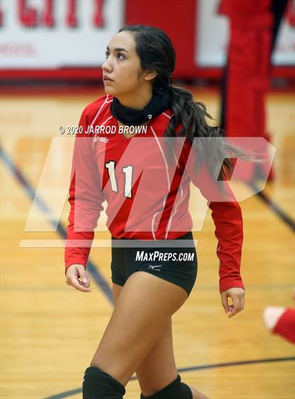 Thumbnail 2 in Bridge City vs. Lumberton photogallery.