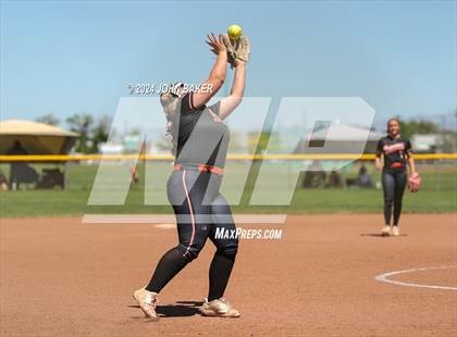 Thumbnail 2 in Boulder City vs. Fernley (NIAA 3A State Winners Semifinal) photogallery.