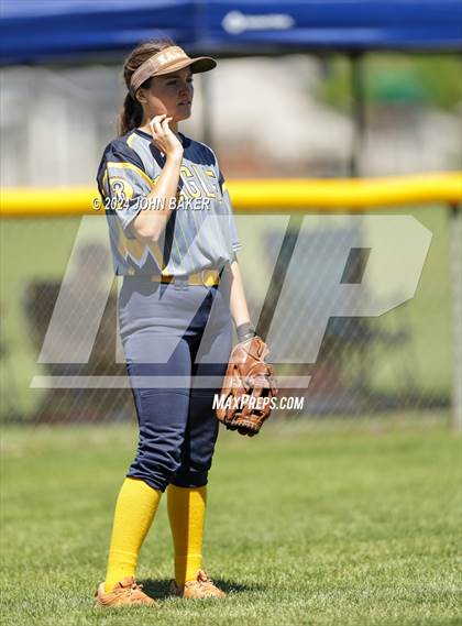 Thumbnail 3 in Boulder City vs. Fernley (NIAA 3A State Winners Semifinal) photogallery.