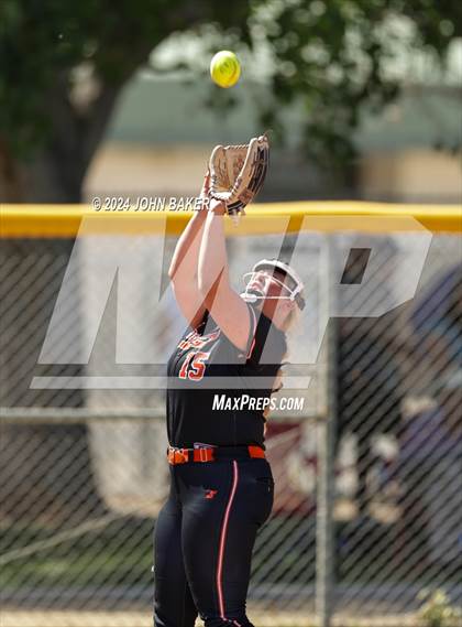 Thumbnail 3 in Boulder City vs. Fernley (NIAA 3A State Winners Semifinal) photogallery.