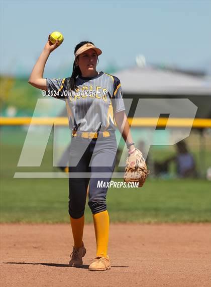 Thumbnail 2 in Boulder City vs. Fernley (NIAA 3A State Winners Semifinal) photogallery.