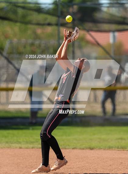 Thumbnail 3 in Boulder City vs. Fernley (NIAA 3A State Winners Semifinal) photogallery.