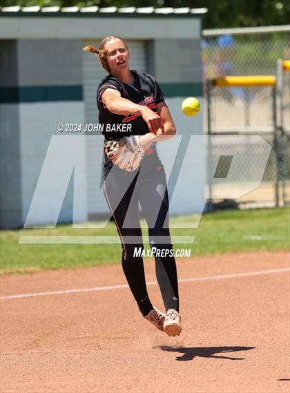 Thumbnail 2 in Boulder City vs. Fernley (NIAA 3A State Winners Semifinal) photogallery.