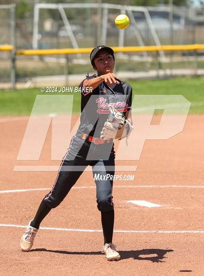 Thumbnail 2 in Boulder City vs. Fernley (NIAA 3A State Winners Semifinal) photogallery.
