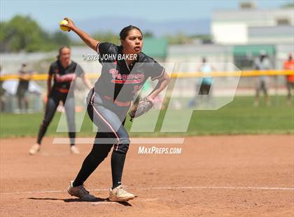 Thumbnail 1 in Boulder City vs. Fernley (NIAA 3A State Winners Semifinal) photogallery.