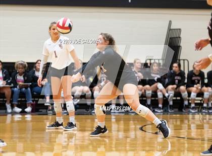 Thumbnail 2 in Churchill vs Johnson photogallery.