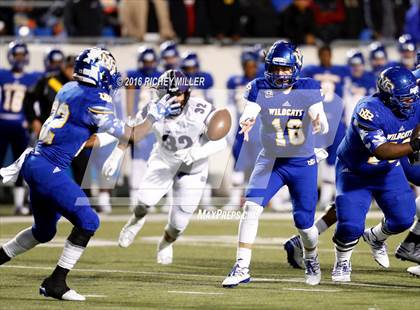 Thumbnail 3 in North Little Rock vs. Fayetteville (AAA 7A Final) photogallery.