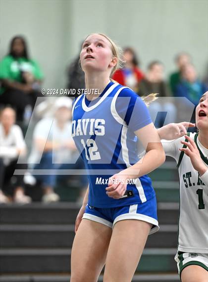Thumbnail 2 in Davis Sr. vs. St. Mary's (Steve Cauchi Ram Jam) photogallery.