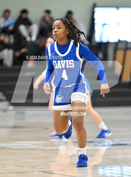 Thumbnail 3 in Davis Sr. vs. St. Mary's (Steve Cauchi Ram Jam) photogallery.