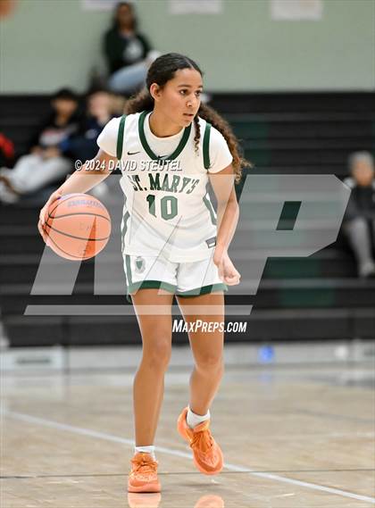Thumbnail 2 in Davis Sr. vs. St. Mary's (Steve Cauchi Ram Jam) photogallery.