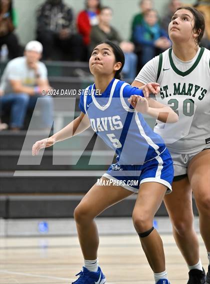 Thumbnail 2 in Davis Sr. vs. St. Mary's (Steve Cauchi Ram Jam) photogallery.