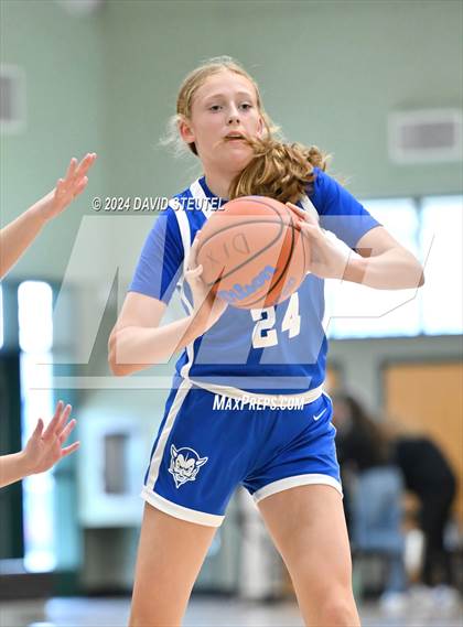 Thumbnail 1 in Davis Sr. vs. St. Mary's (Steve Cauchi Ram Jam) photogallery.