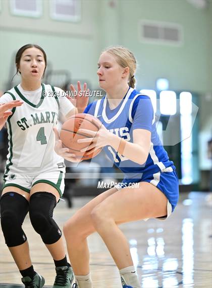 Thumbnail 1 in Davis Sr. vs. St. Mary's (Steve Cauchi Ram Jam) photogallery.