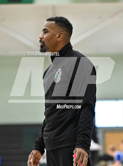 Thumbnail 1 in Davis Sr. vs. St. Mary's (Steve Cauchi Ram Jam) photogallery.