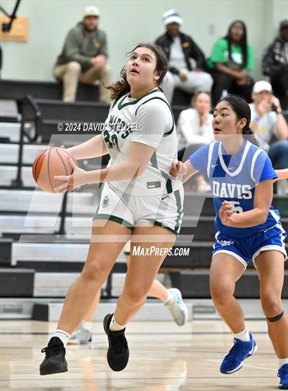 Thumbnail 3 in Davis Sr. vs. St. Mary's (Steve Cauchi Ram Jam) photogallery.