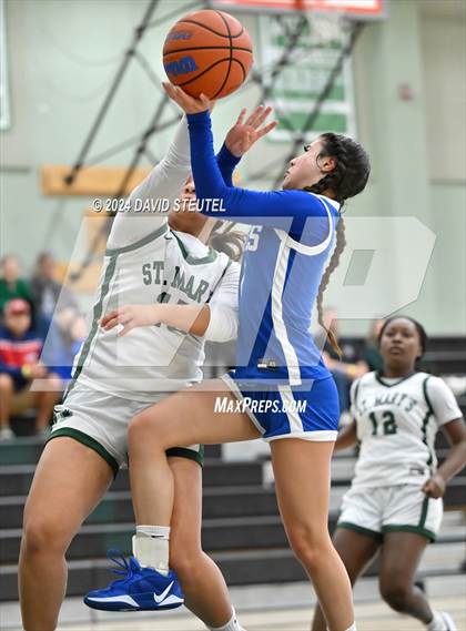 Thumbnail 3 in Davis Sr. vs. St. Mary's (Steve Cauchi Ram Jam) photogallery.