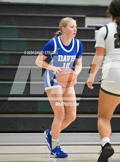 Thumbnail 1 in Davis Sr. vs. St. Mary's (Steve Cauchi Ram Jam) photogallery.