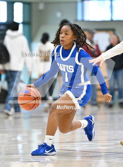 Thumbnail 2 in Davis Sr. vs. St. Mary's (Steve Cauchi Ram Jam) photogallery.