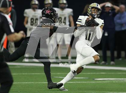 Thumbnail 2 in Dallas Jesuit vs Coppell (UIL Football Class 6A Division II Region 1 Area) photogallery.