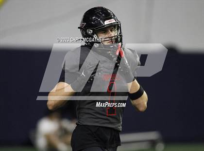 Thumbnail 2 in Dallas Jesuit vs Coppell (UIL Football Class 6A Division II Region 1 Area) photogallery.